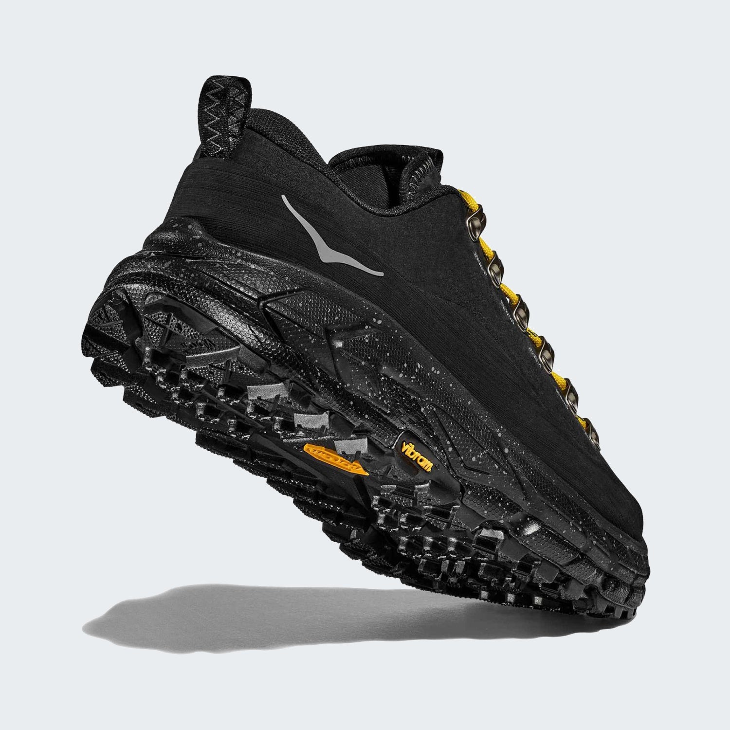 Black/black