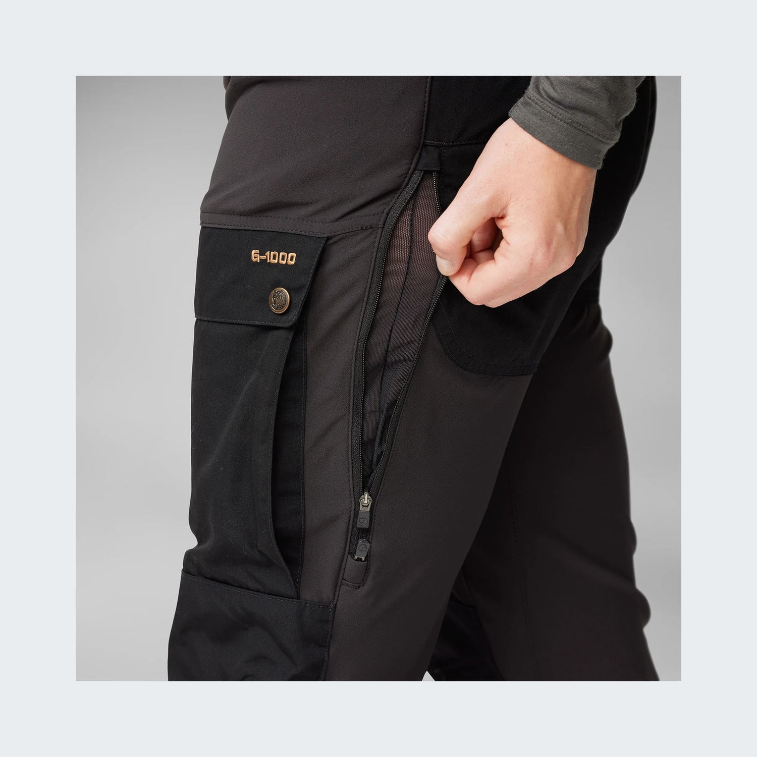 550 - Black