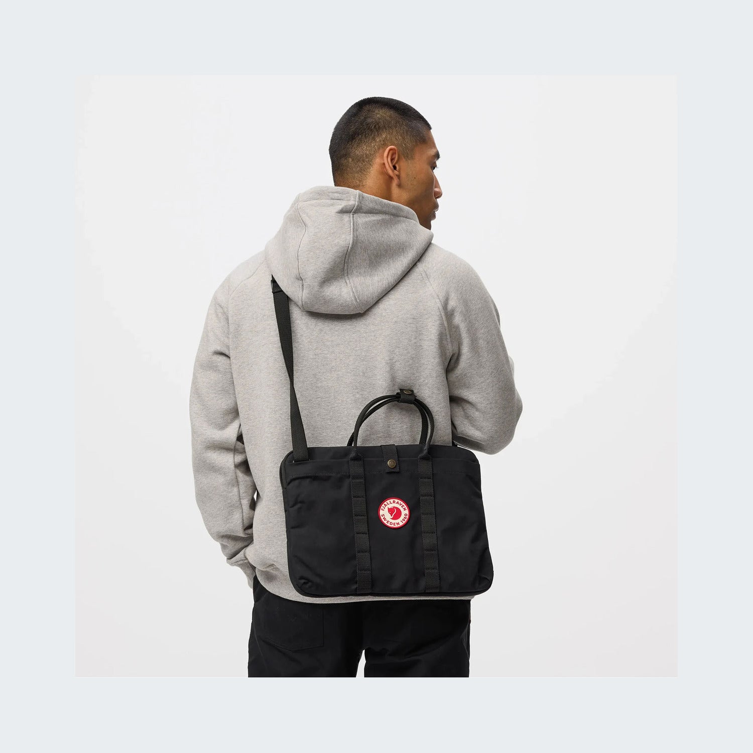 550 - Black