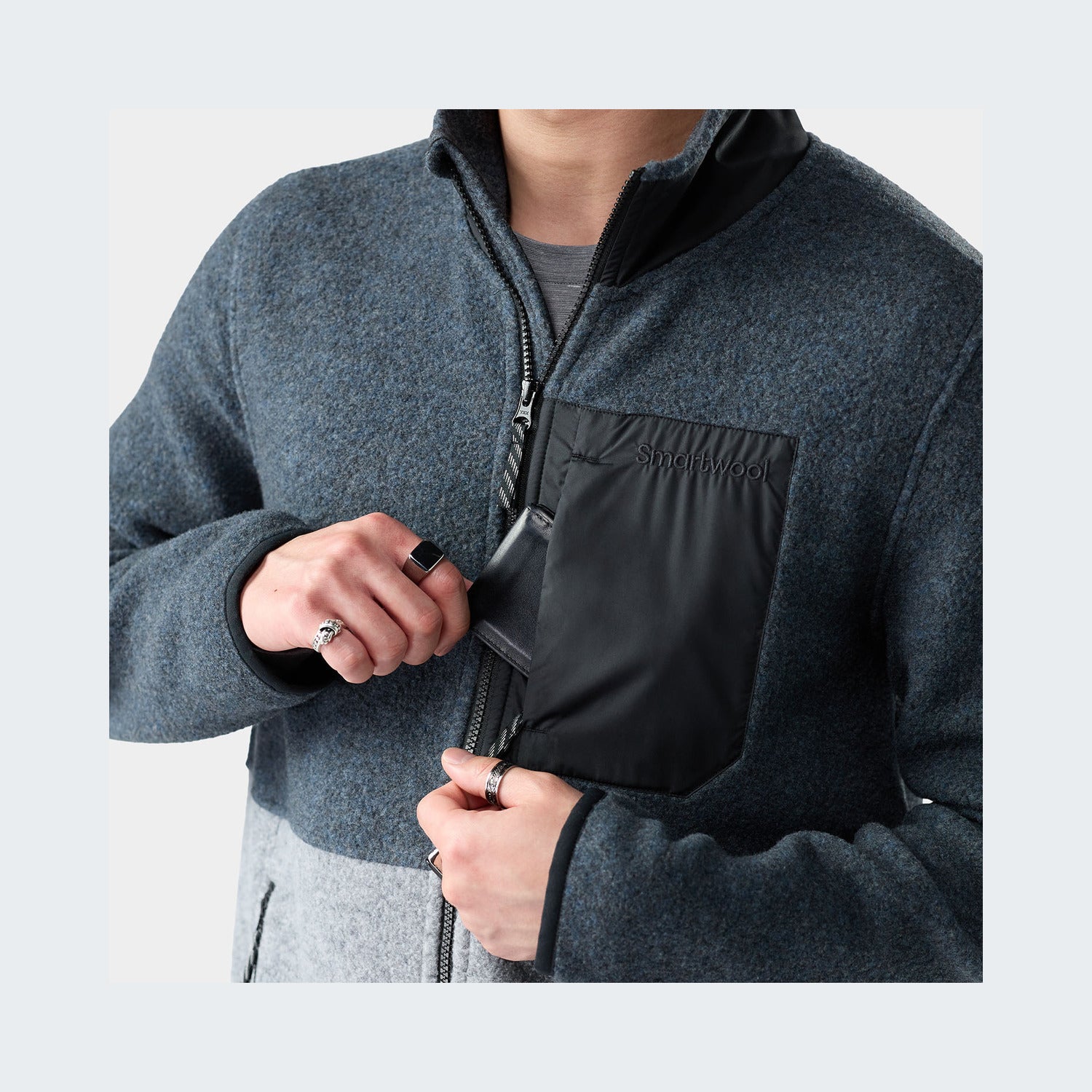 Light Gray/Deep Navy