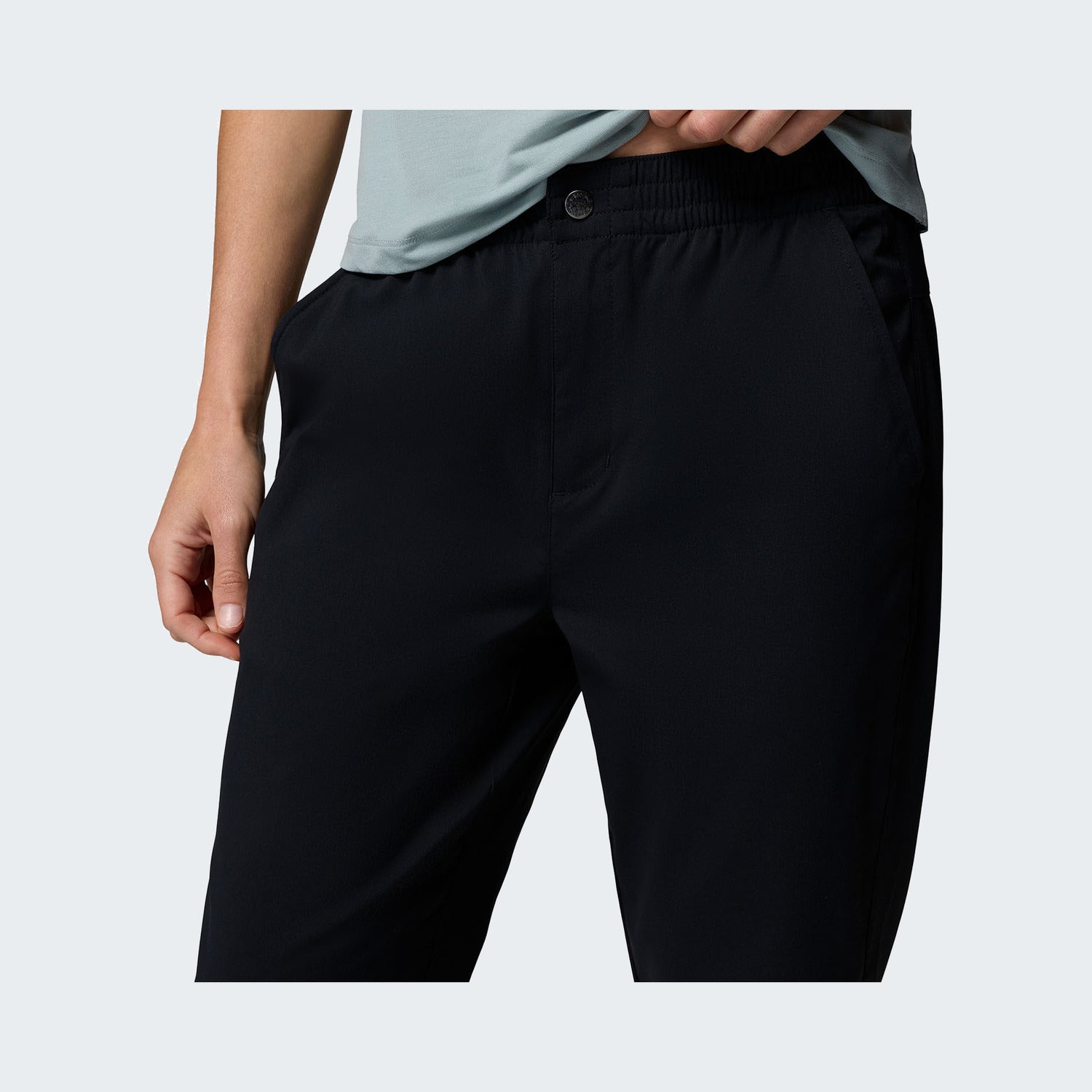 010 - Black
