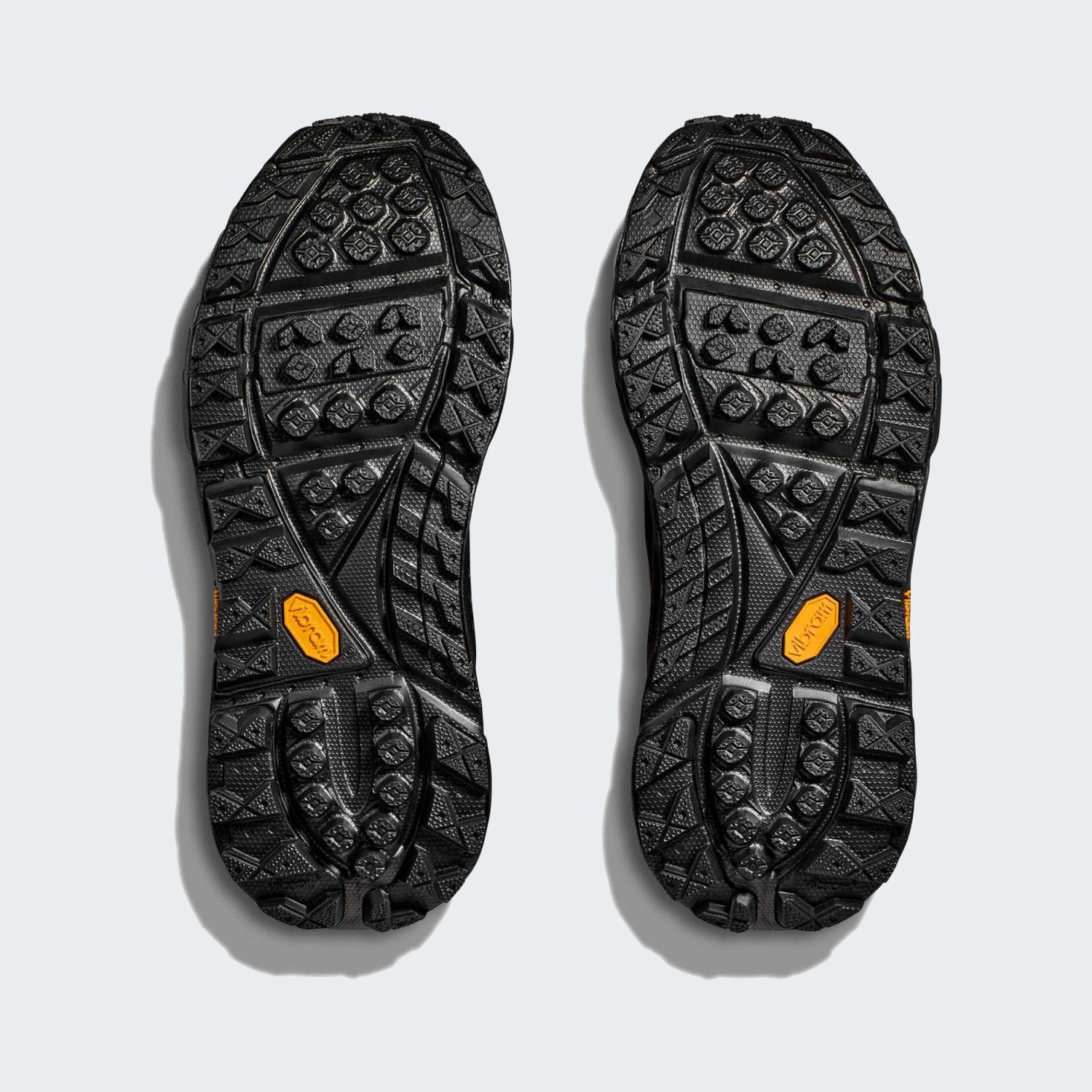 Black/black