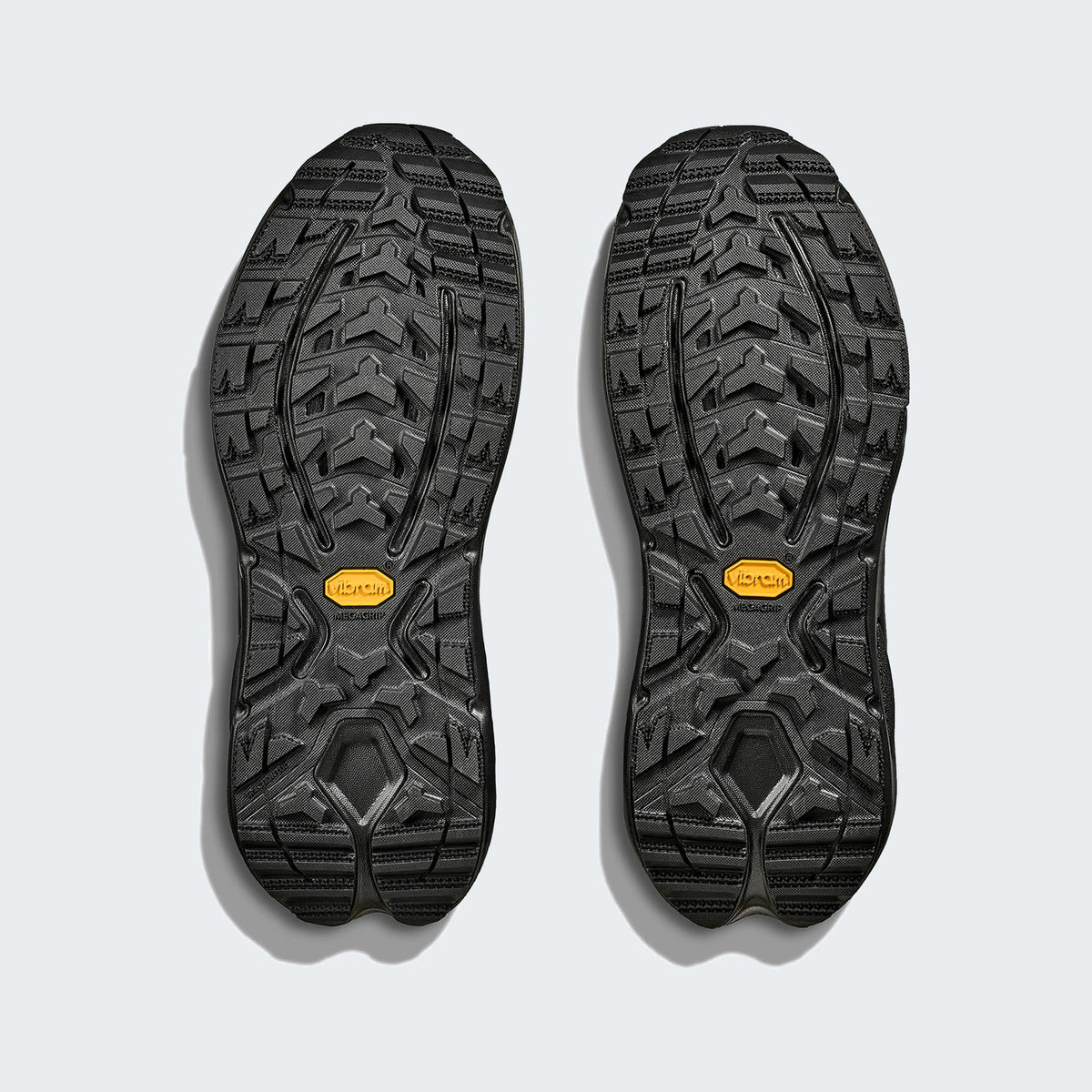 Black/black