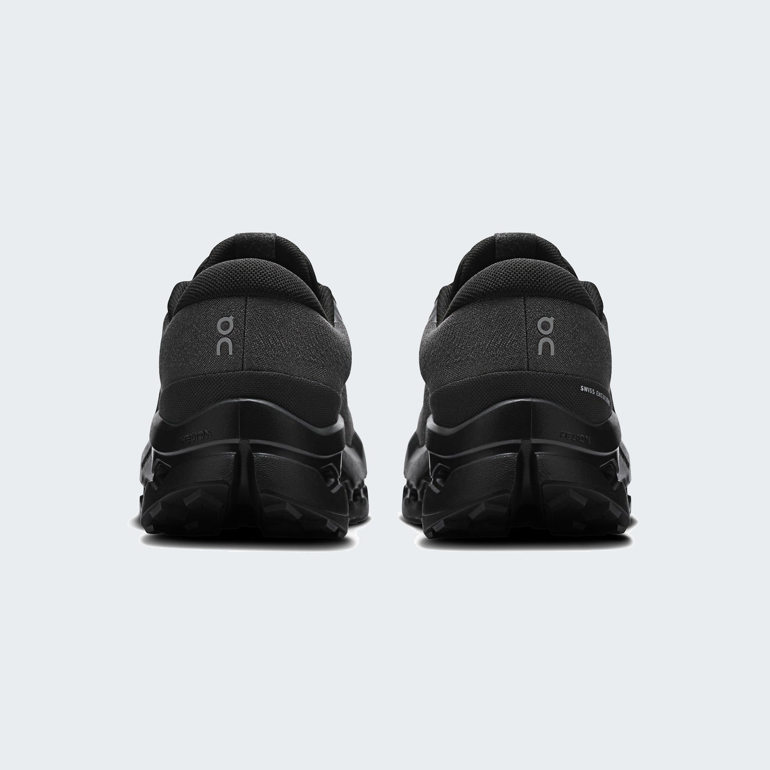 Black/black