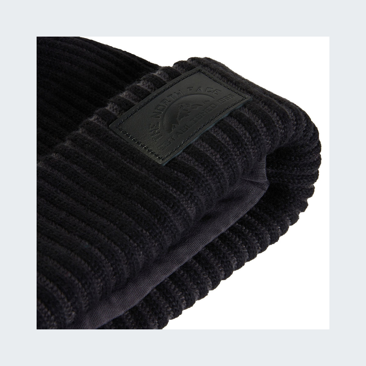 TNF Black/Leather Patch